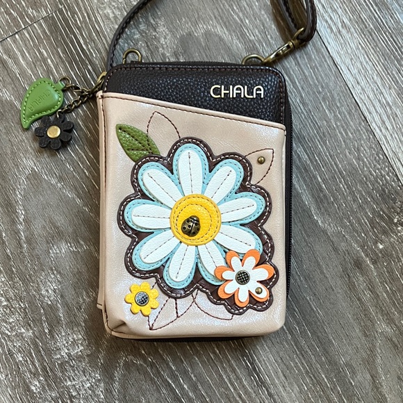 Chala Handbags - Chala Daisy Crossbody Cell Phone Case Wallet